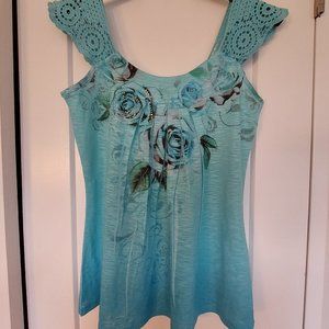 7 WONDERS Women's Blue Floral Print Top w/Embroidery Shoulder Straps  Size Small